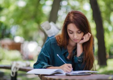 How To Write An Essay? What Are Different Types of Essay?